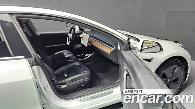 Tesla Model 3 2020 Белый из Кореи, фото 2