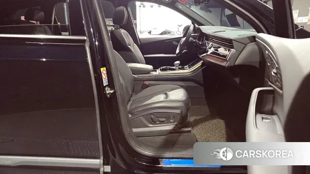 Audi Q7 (4M) 2020 Черный из Кореи, фото 2