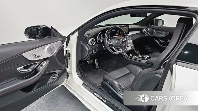 Mercedes-Benz C-Class W205 2018 Белый из Кореи, фото 2