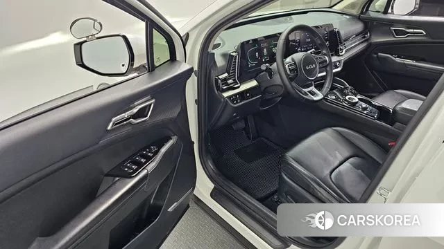 Kia Sportage 5th Generation Hybrid 2022 Белый из Кореи, фото 2