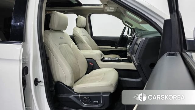 Ford Expeditation 2021 Белый из Кореи, фото 2
