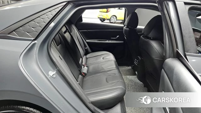 Hyundai The New Avante (CN7) 2023 Серый из Кореи, фото 2