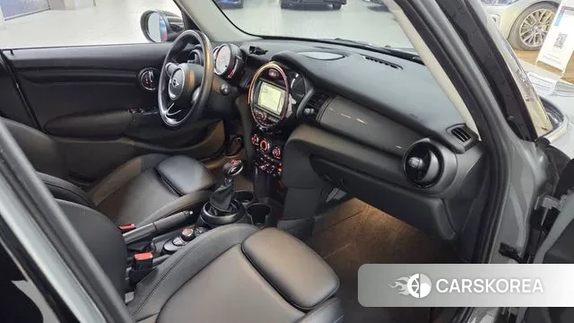 Mini Cooper 2018 Серебристо-серый из Кореи, фото 2