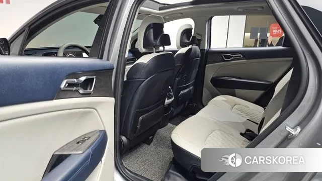 Kia Sportage 5th Generation 2021 Серебристо-серый из Кореи, фото 2