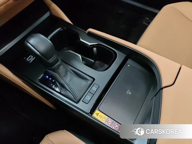 Lexus ES 2025 Шампань из Китая, фото 2