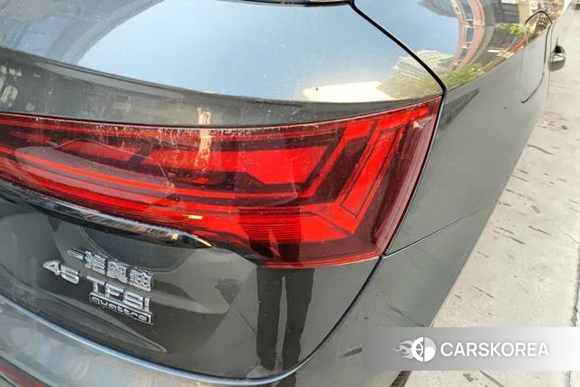Audi Q5L 2024 Темно-серый из Китая, фото 2