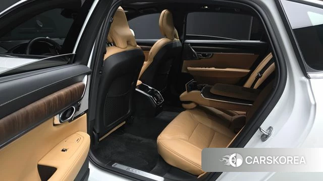 Volvo S90 2023 Белый из Кореи, фото 2