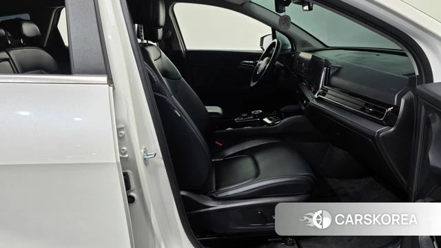 Kia Sportage 5th Generation 2023 Белый из Кореи, фото 2