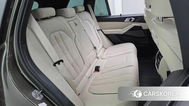 BMW X5 (G05) 2025 Песочный из Кореи, фото 2