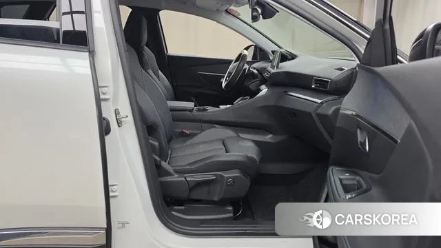 Peugeot 3008 second generation 2022 Белый из Кореи, фото 2