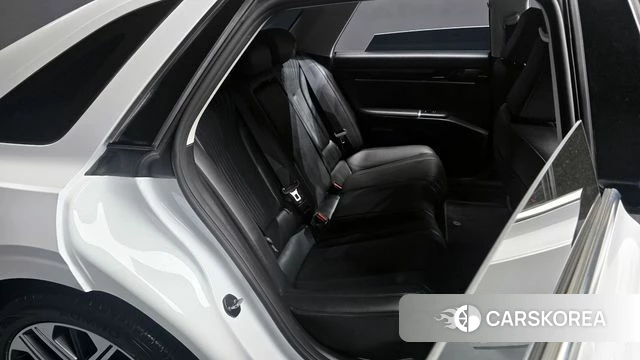 Hyundai Grandeur Hybrid (GN7) 2024 Белый из Кореи, фото 2