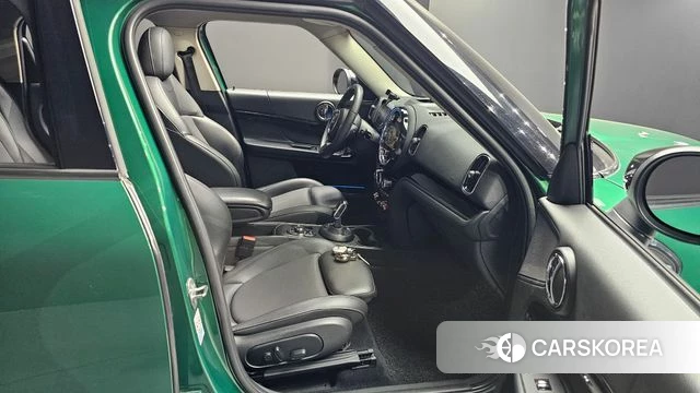 Mini Cooper Countryman 2022 Зеленый из Кореи, фото 2