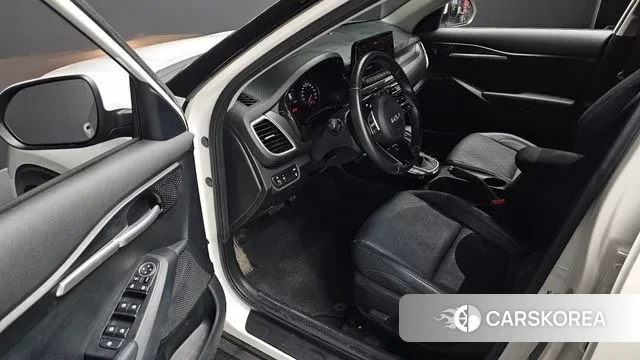 Kia Seltos 2021 Белый из Кореи, фото 2