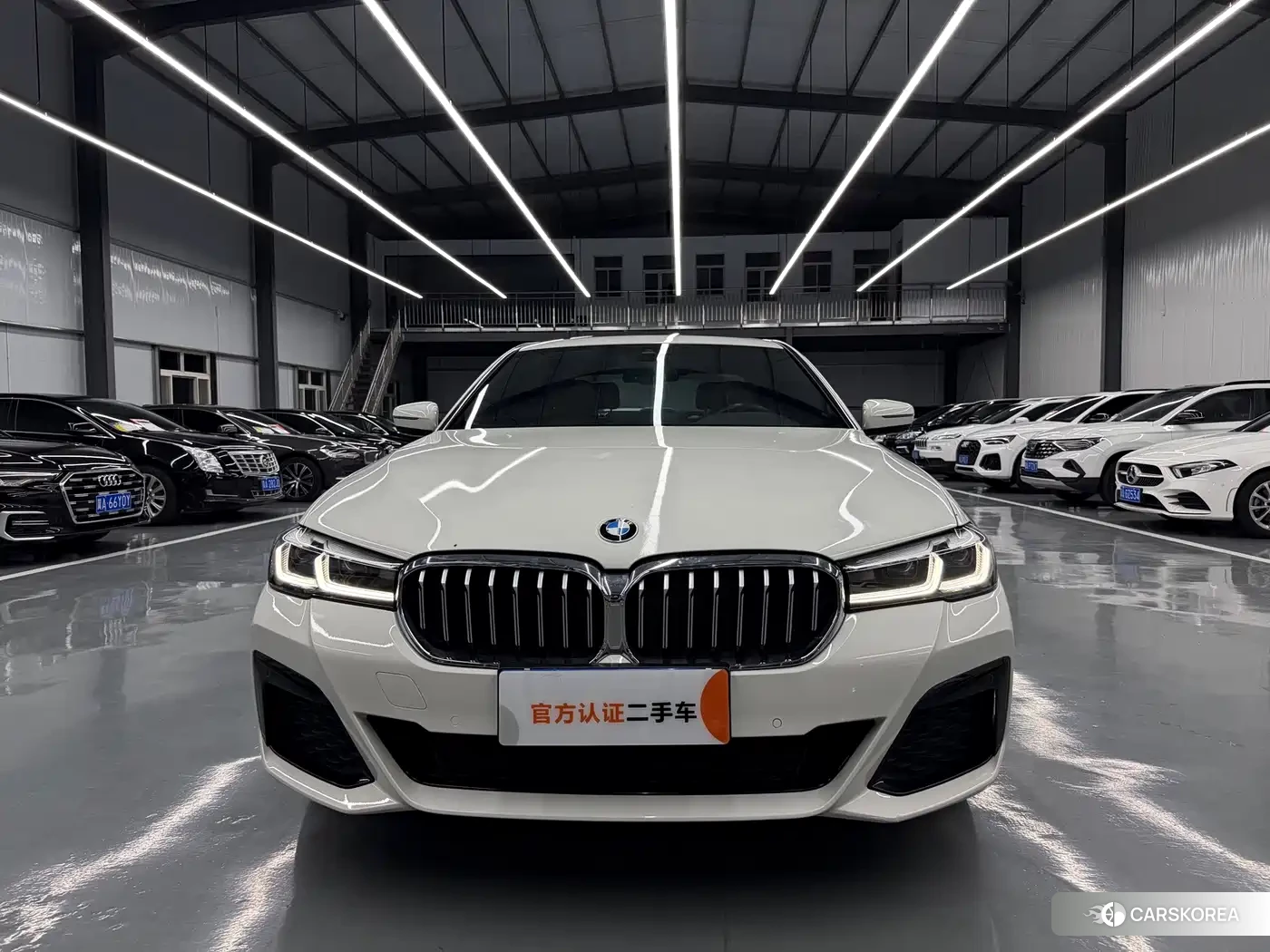 BMW 5 series 2021 Белый из Китая, фото 2
