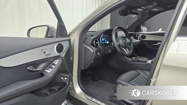 Mercedes-Benz GLC-Class X253 2020 Серебряный из Кореи, фото 2