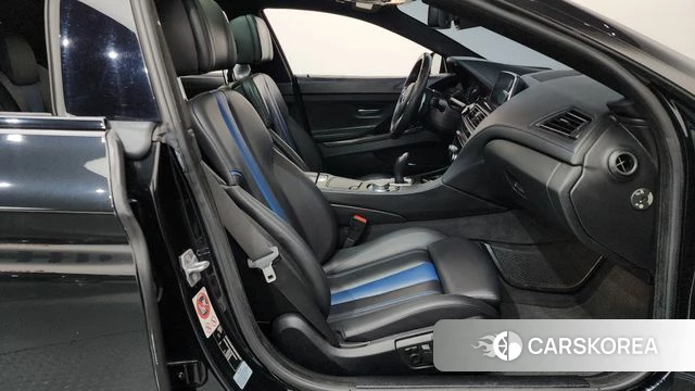 BMW 6 Series (F12) 2018 Черный из Кореи, фото 2