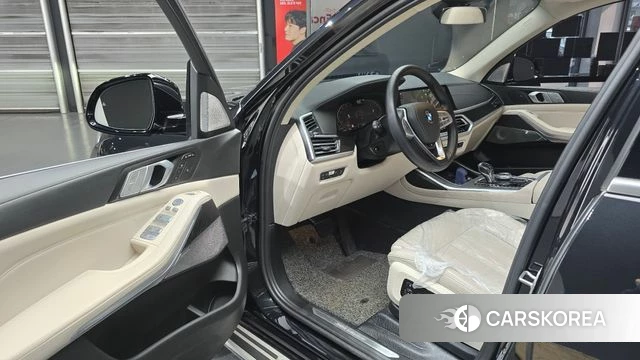 BMW X7 (G07) 2021 Черный из Кореи, фото 2