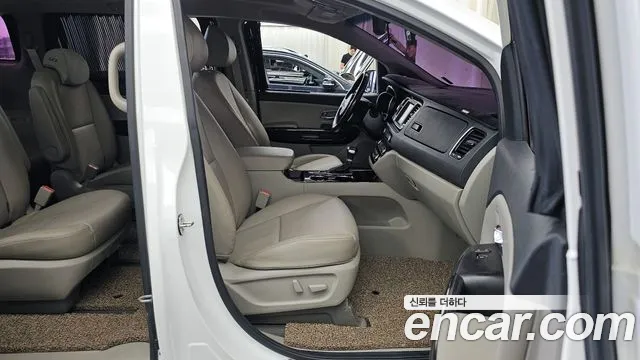 Kia The New Carnival 2020 Белый из Кореи, фото 2