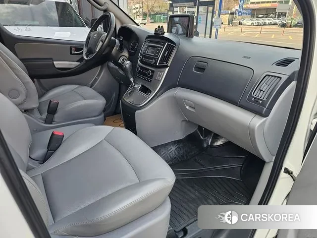 Hyundai The New Grand Starex 2021 Белый из Кореи, фото 2