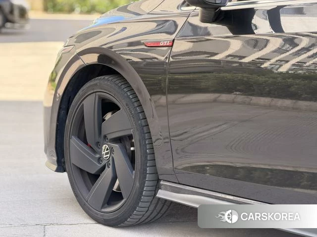 Volkswagen Golf GTI 2022 Черный из Китая, фото 2