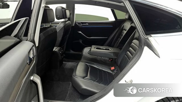 Volkswagen Arteon 2019 Белый из Кореи, фото 2