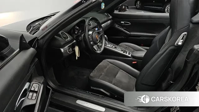 Porsche 718 Boxster 2019 Черный из Кореи, фото 2