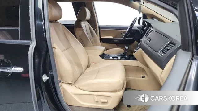 Kia The New Carnival 2019 Черный из Кореи, фото 2