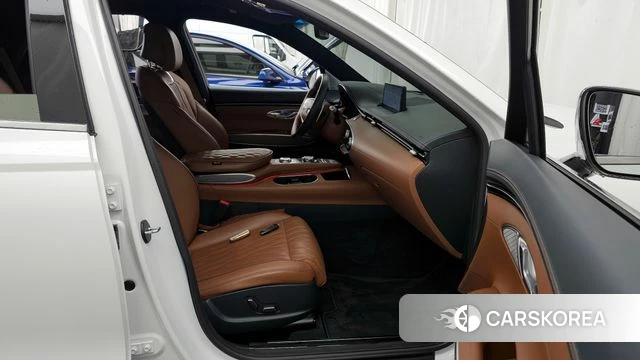 Genesis GV70 2021 Белый из Кореи, фото 2