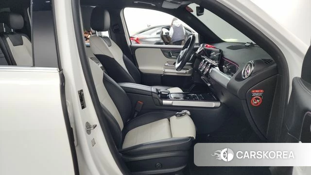 Mercedes-Benz GLB-Class X247 2020 Белый из Кореи, фото 2