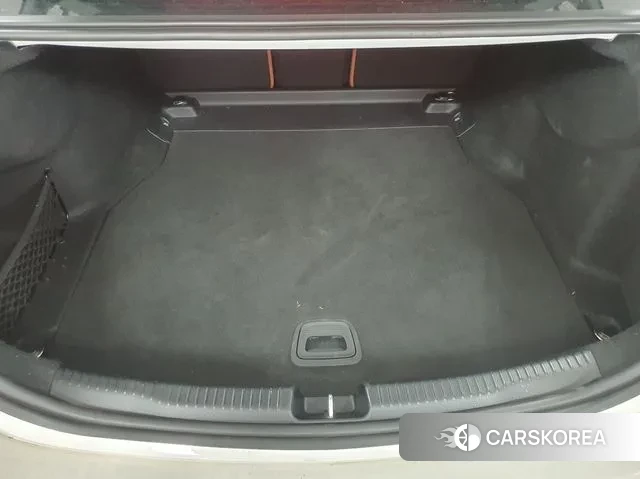 Mercedes-Benz C-Class W206 2022 Белый из Кореи, фото 2