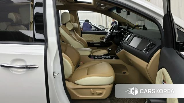 Kia The New Carnival 2018 Белый из Кореи, фото 2