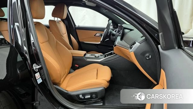 BMW 3 Series (G20) 2023 Черный из Кореи, фото 2