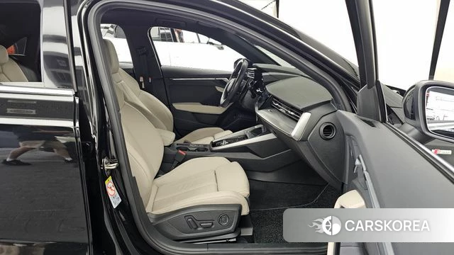 Audi A3 (8Y) 2023 Черный из Кореи, фото 2