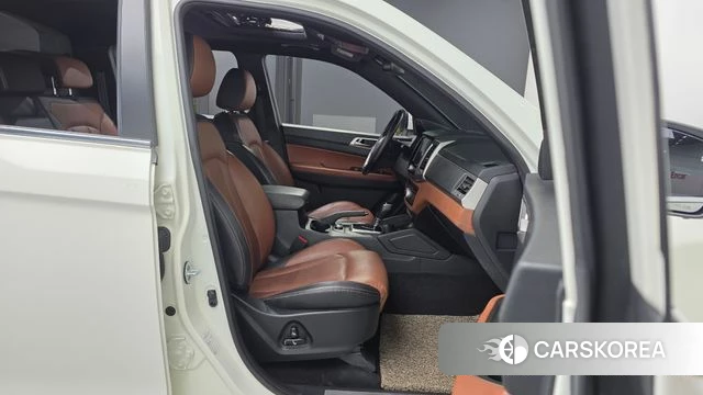 Ssangyong Rexton Sports 2018 Белый из Кореи, фото 2