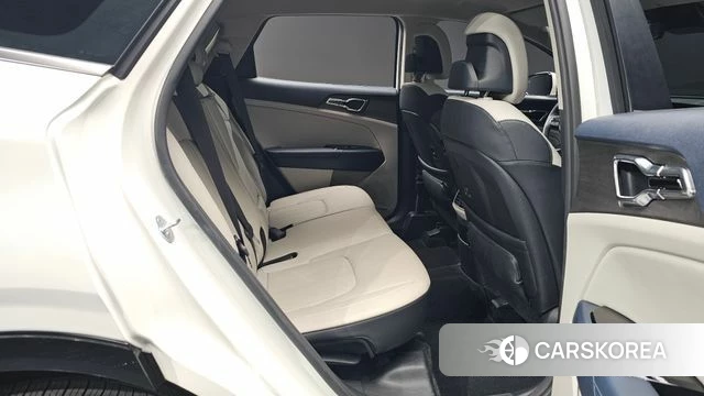 Kia Sportage 5th Generation 2023 Белый из Кореи, фото 2