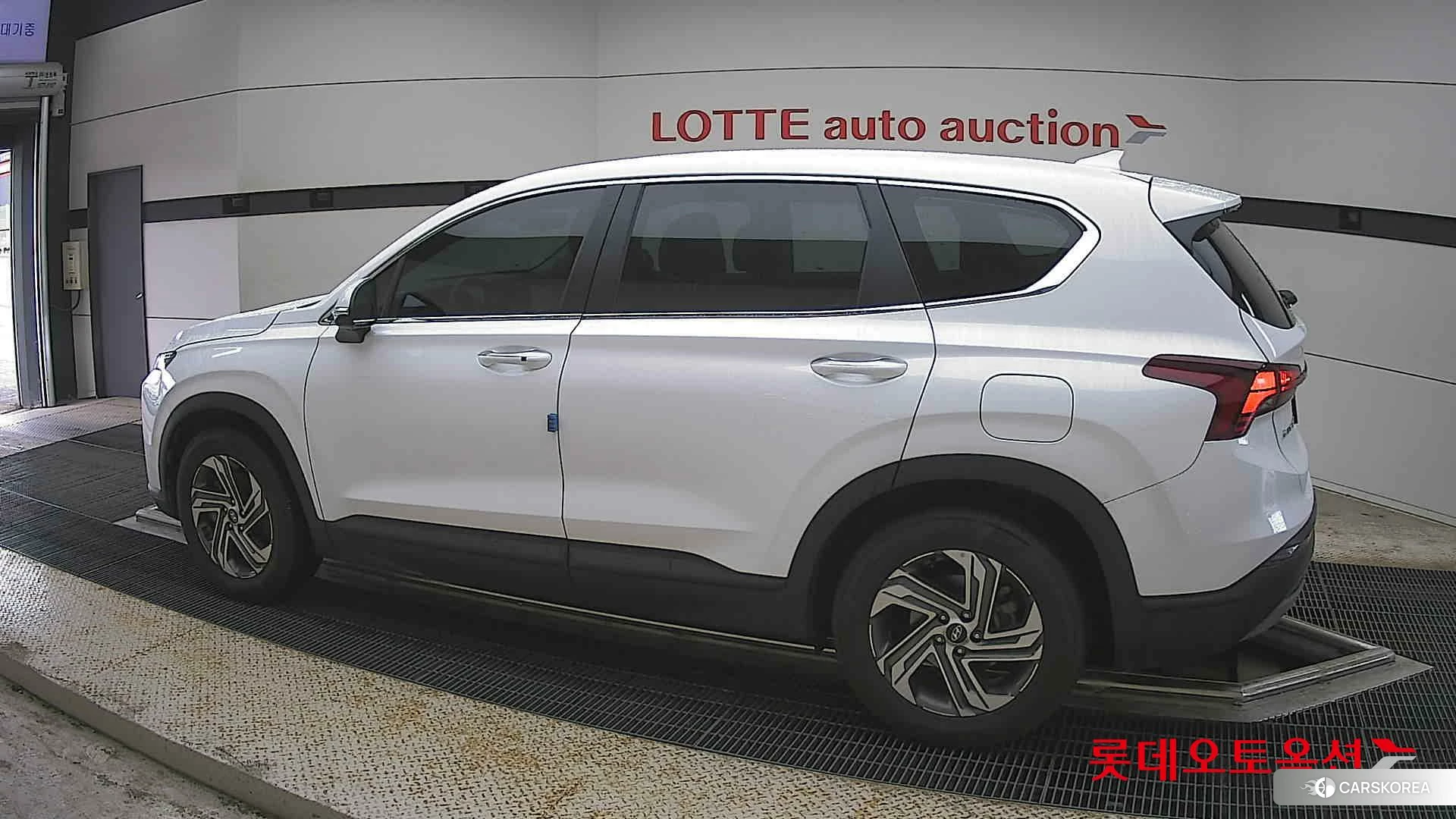 Hyundai Santa Fe 2022 Creamy White Pearl (optional) из Кореи, фото 2