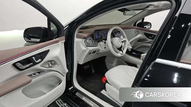 Mercedes-Benz EQS SUV X296 2023 Черный из Кореи, фото 2