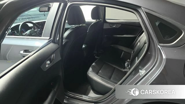 Kia The New K3 2nd generation 2022 Серый из Кореи, фото 2