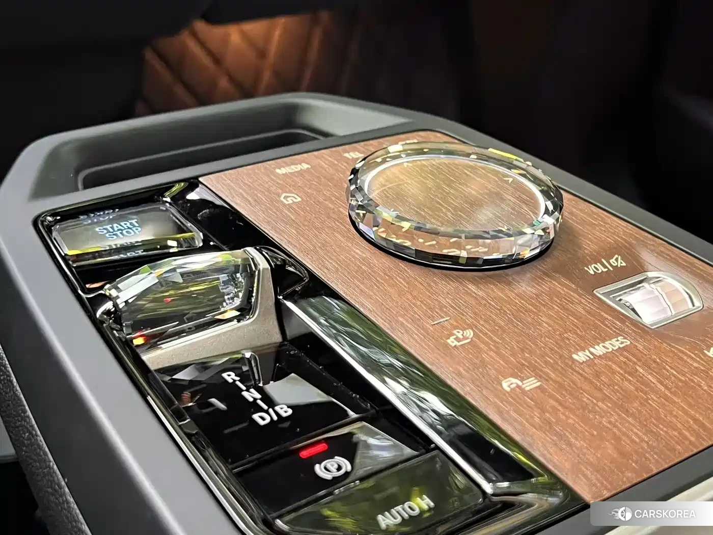 BMW iX 2024 Синий из Китая, фото 2