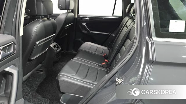 Volkswagen Tiguan second Generation 2018 Серый из Кореи, фото 2