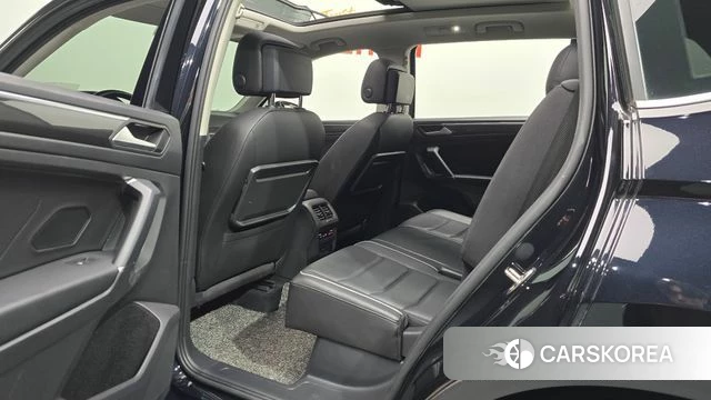 Volkswagen Tiguan second Generation 2020 Черный из Кореи, фото 2