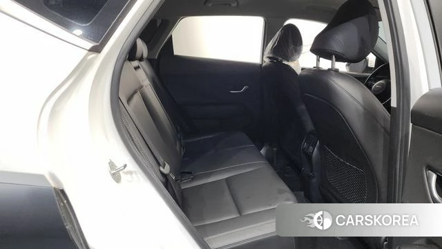 Hyundai Kona Hybrid (SX2) 2023 Белый из Кореи, фото 2