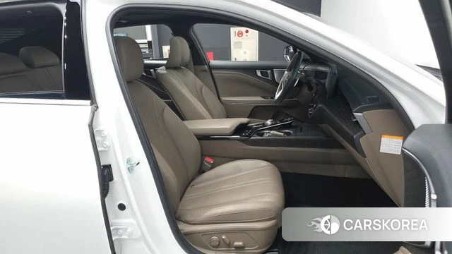 Kia K8 Hybrid 2023 Белый из Кореи, фото 2