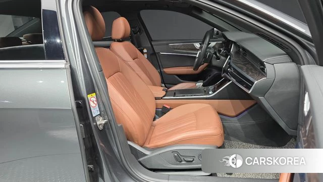 Audi A6 (C8) 2022 Серый из Кореи, фото 2