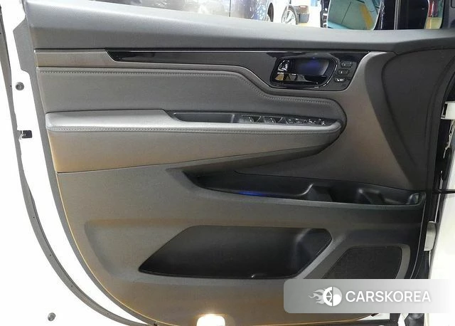 Honda Odyssey 2021 Белый из Кореи, фото 2