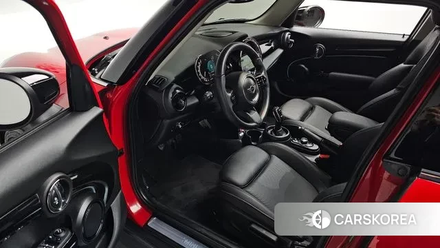 Mini Cooper 2022 Красный из Кореи, фото 2