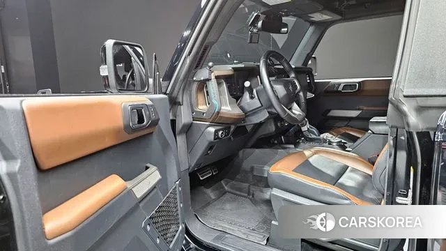 Ford Bronco 6th Generation 2023 Черный из Кореи, фото 2