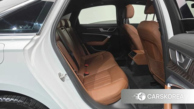 Audi A6 (C8) 2021 Белый из Кореи, фото 2