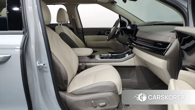 Kia The New Carnival 4th Generation 2024 Серебряный из Кореи, фото 2