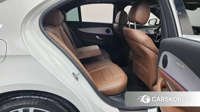Mercedes-Benz E-Class W213 2020 Белый из Кореи, фото 2